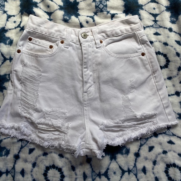 FOREVER 21 white jean shorts - Picture 1 of 4